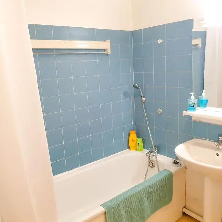 Paisible Et Spacieux Appartement Au Calme Proche Metro Limitrophe De Lyon Villeurbanne Exterior foto
